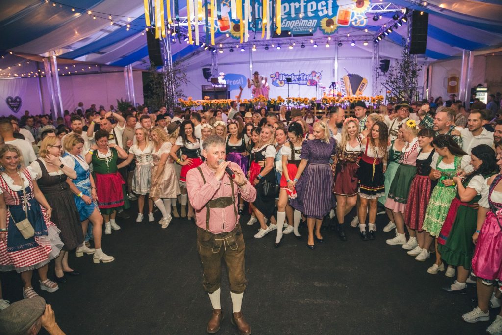    „Oktoberfesto“ apranga – daugiau nei tradicija
