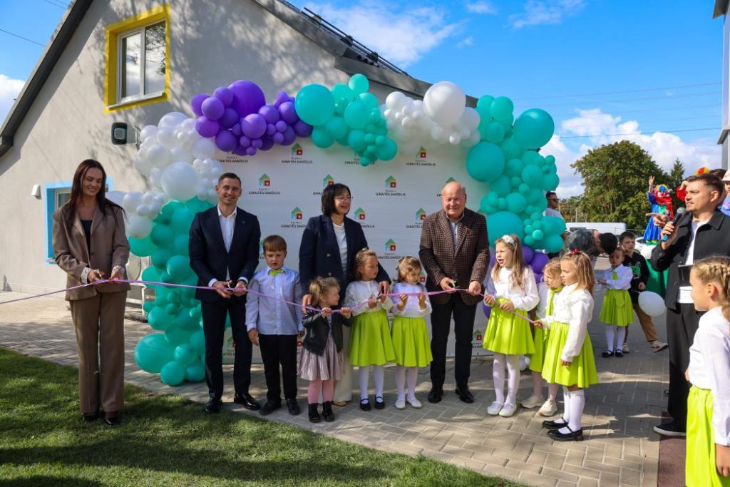 Atnaujintas Giraitės darželis