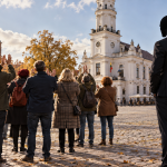 Galimų merų paradas tęsiasi